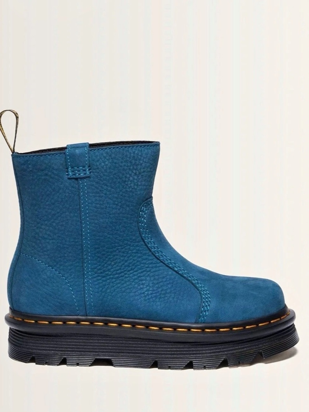 Dr. Martens ZEBZAG RIGGER
SLIP ON NUBUCK BOOTS